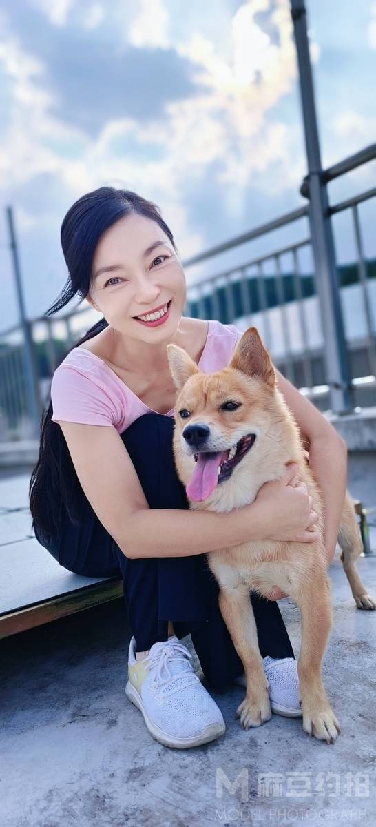 清新模特