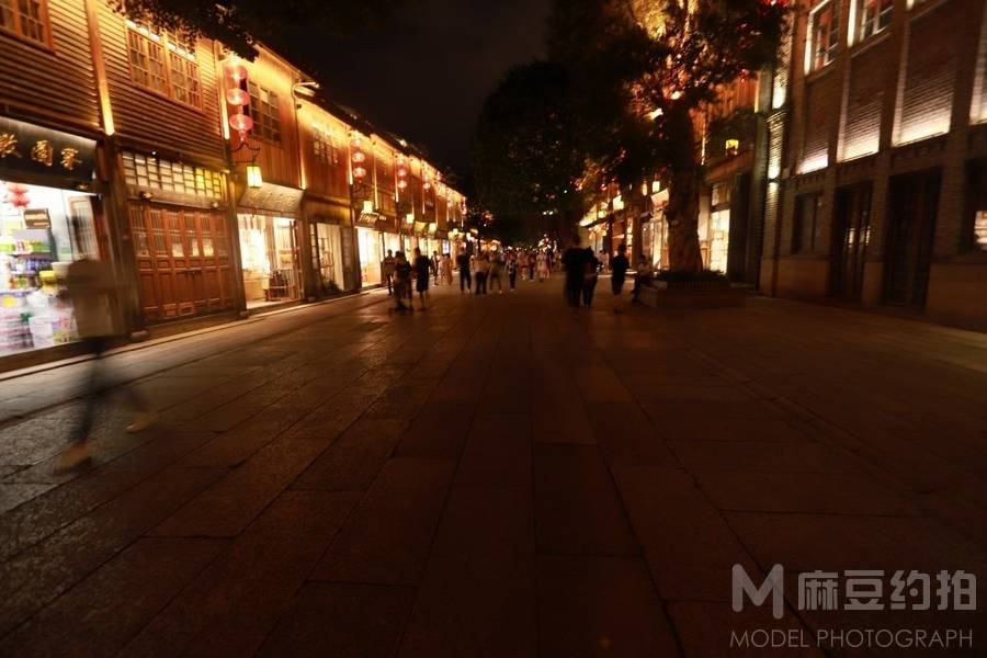 夜景模特