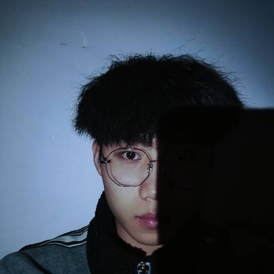 黑白模特