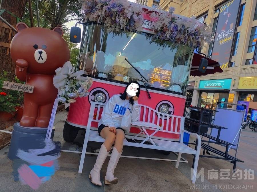 妆容模特