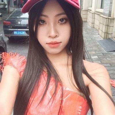 宝丽来模特