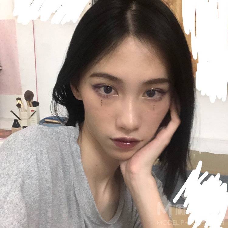妆容模特