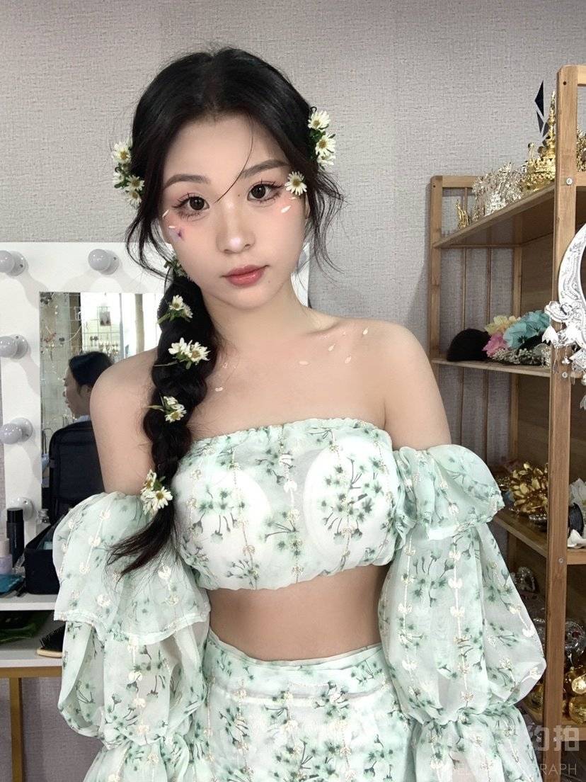 胶片模特
