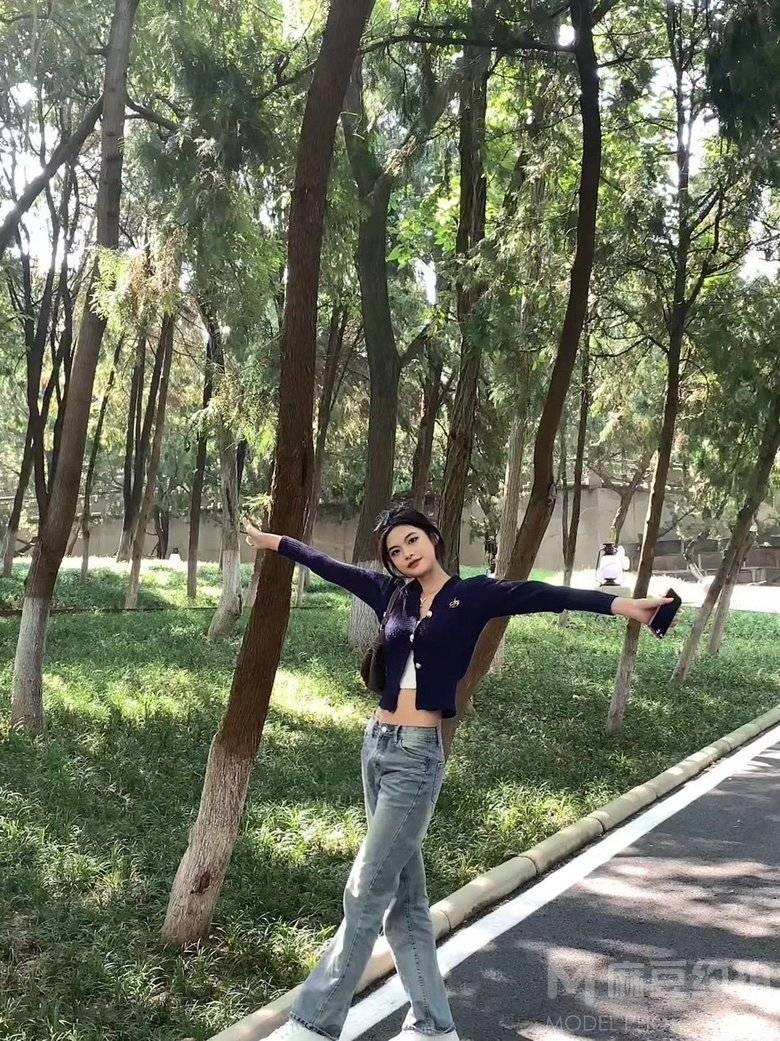 清新模特