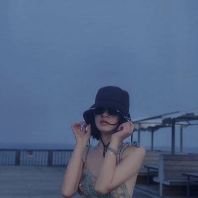 黑白模特