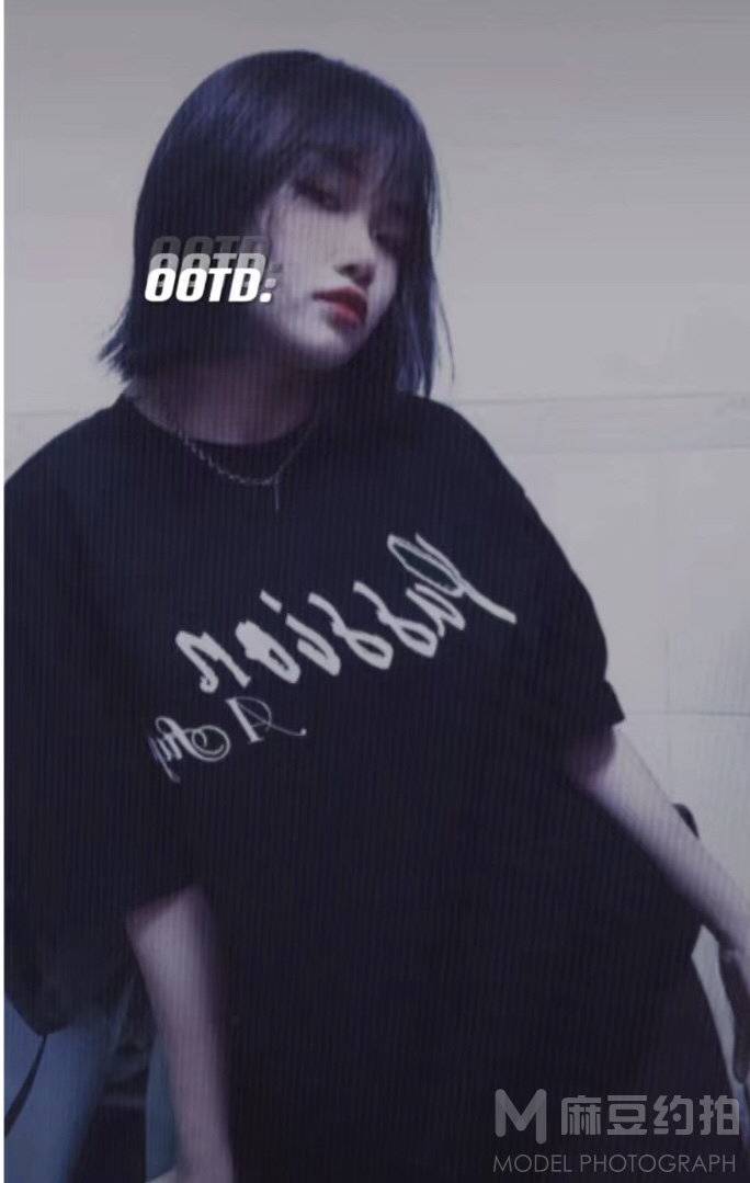 黑白模特