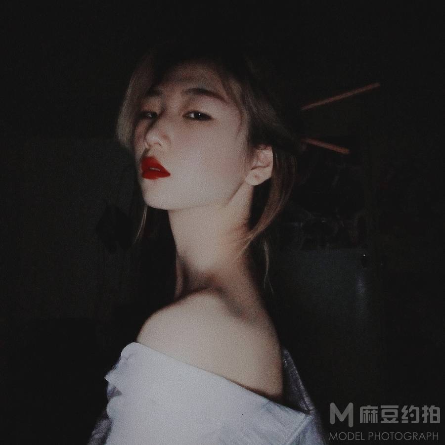 胶片模特