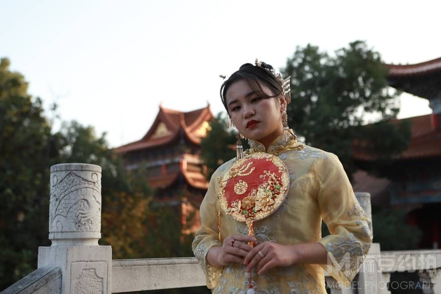 妆容模特