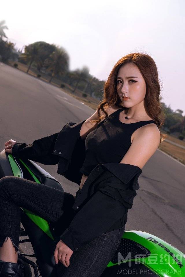 暗黑模特