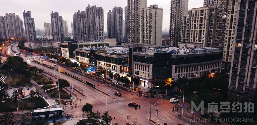 夜景模特