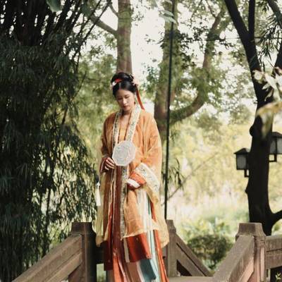 汉服模特