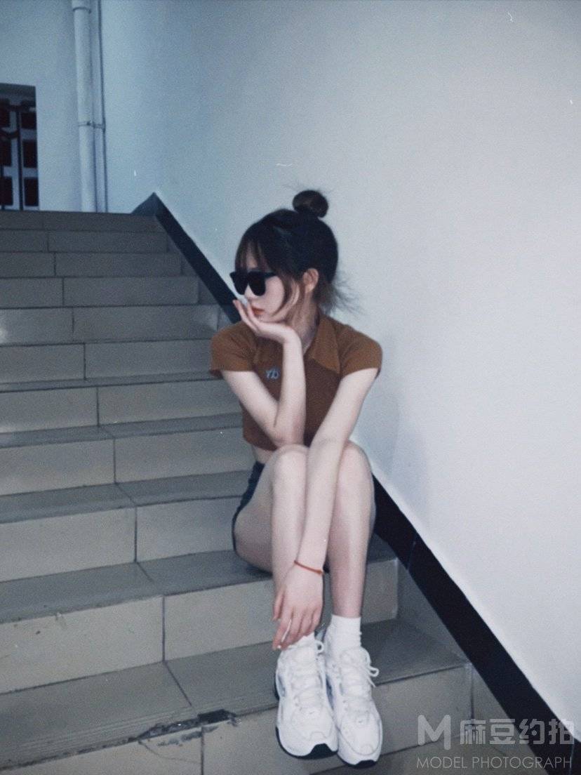 胶片模特