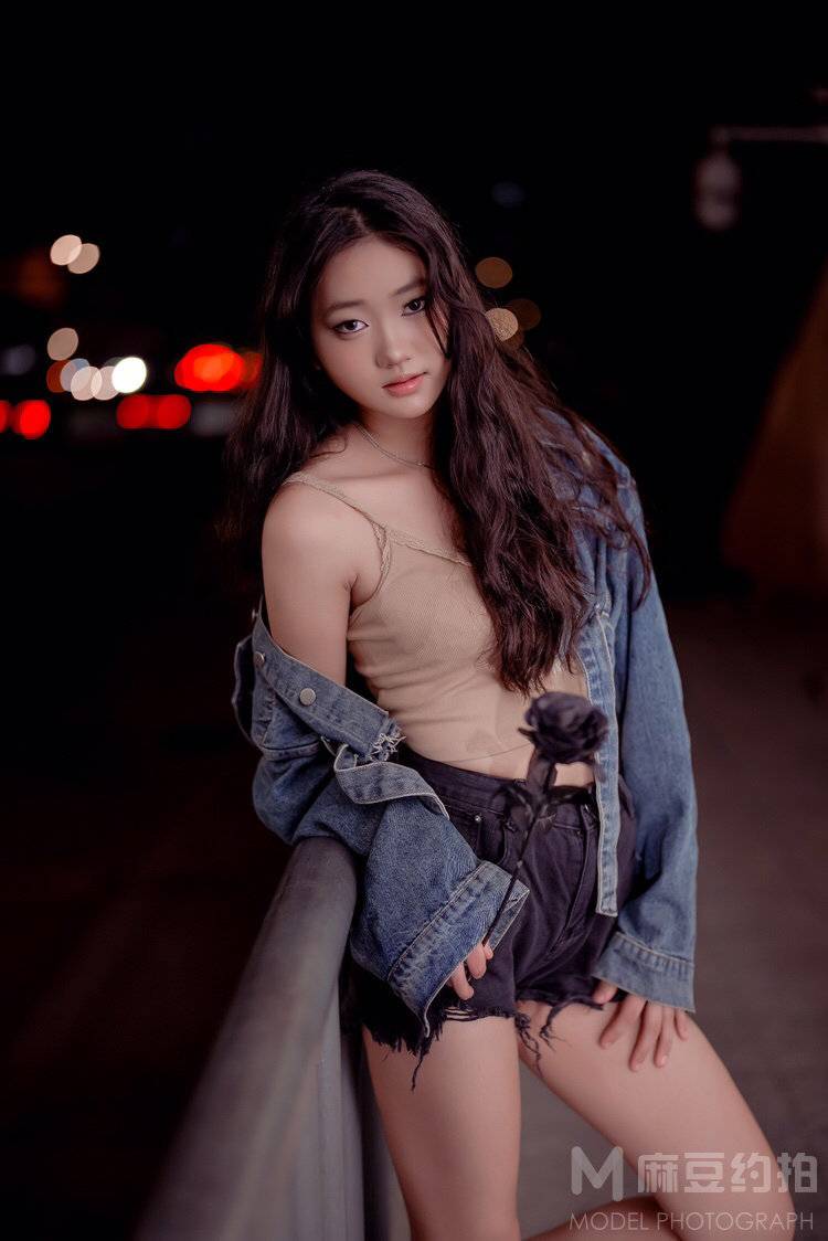 夜景模特