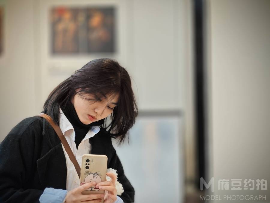 情绪模特