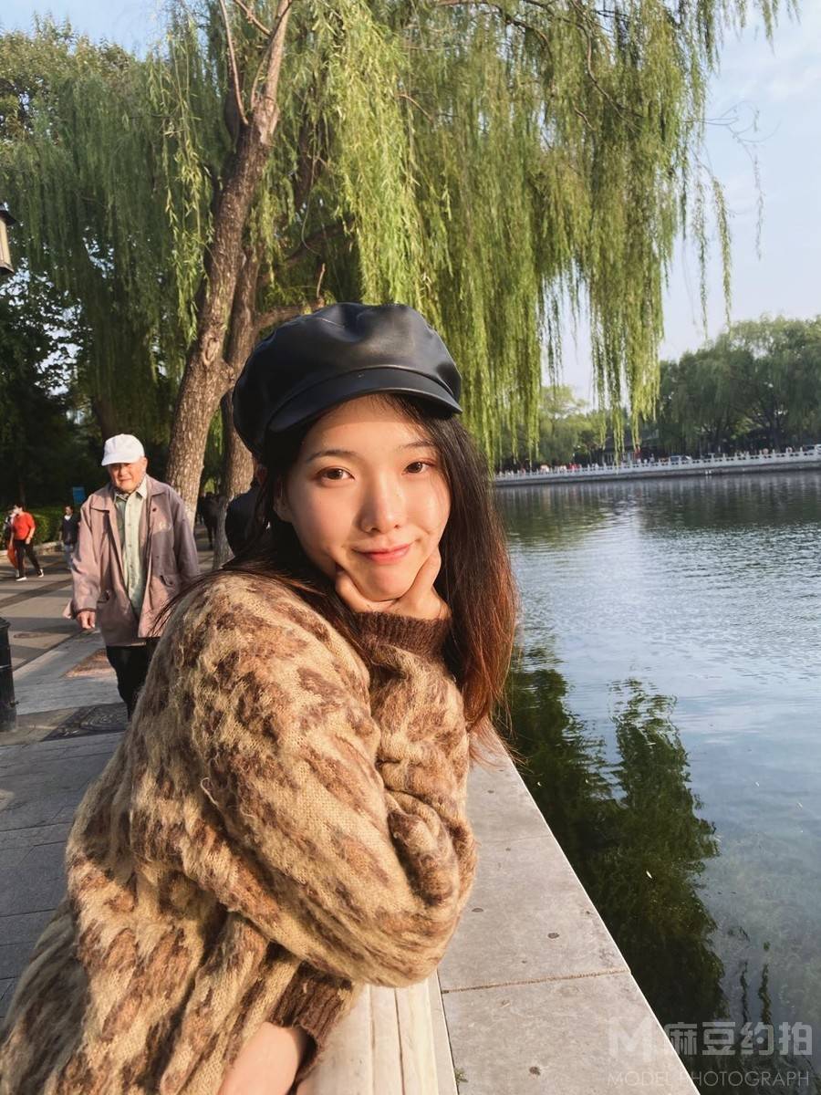 宝丽来模特