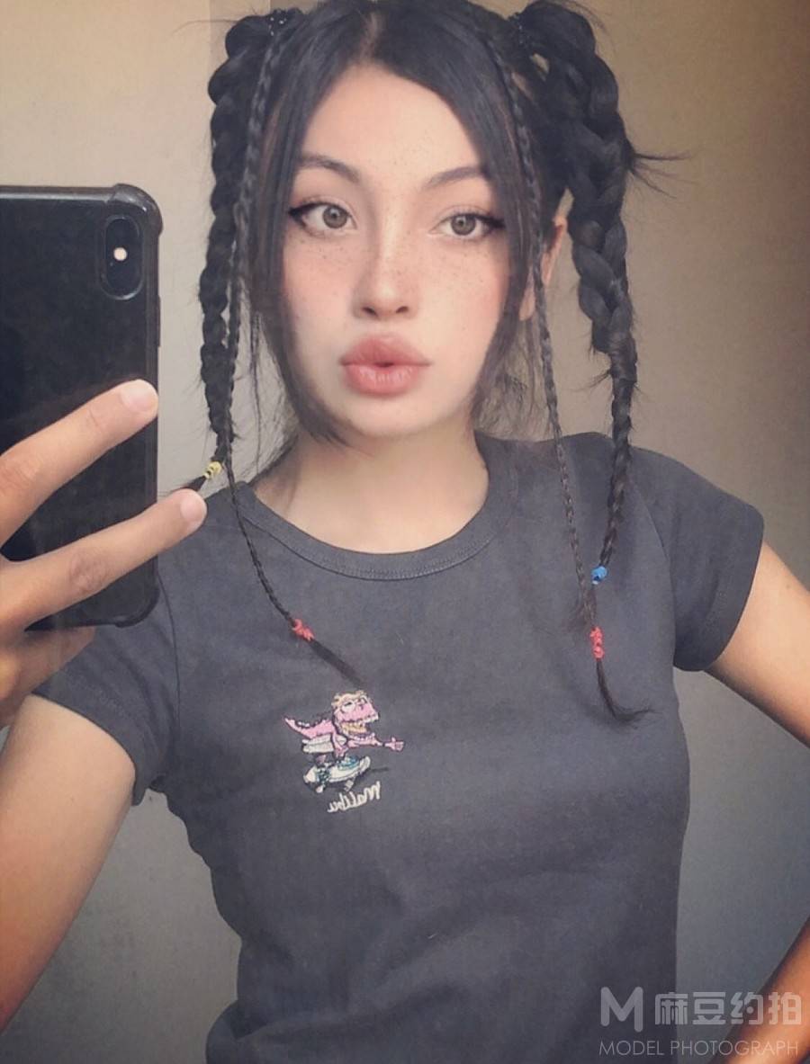 胶片模特