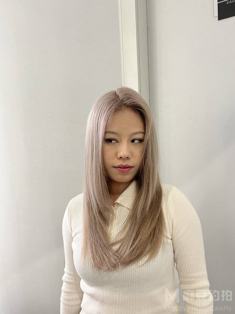 纪实模特