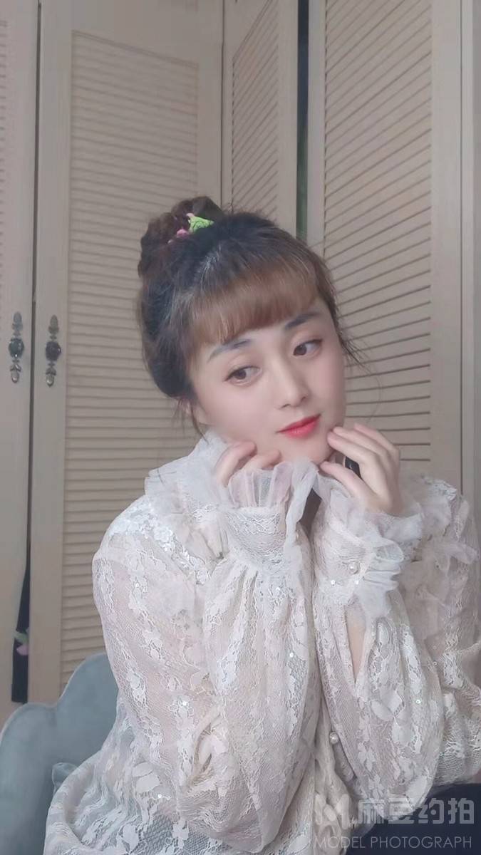 纪实模特
