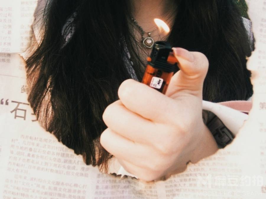 情绪模特