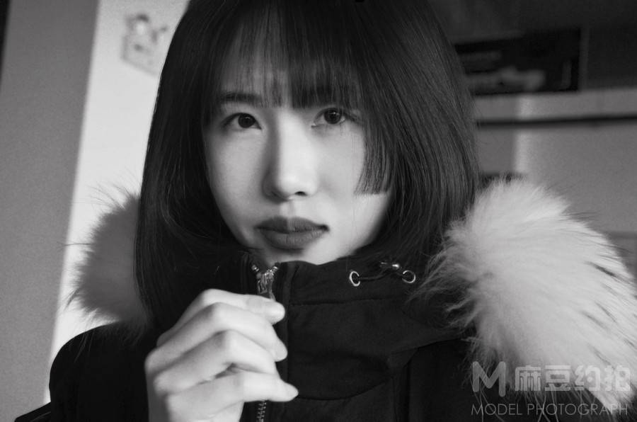 黑白模特