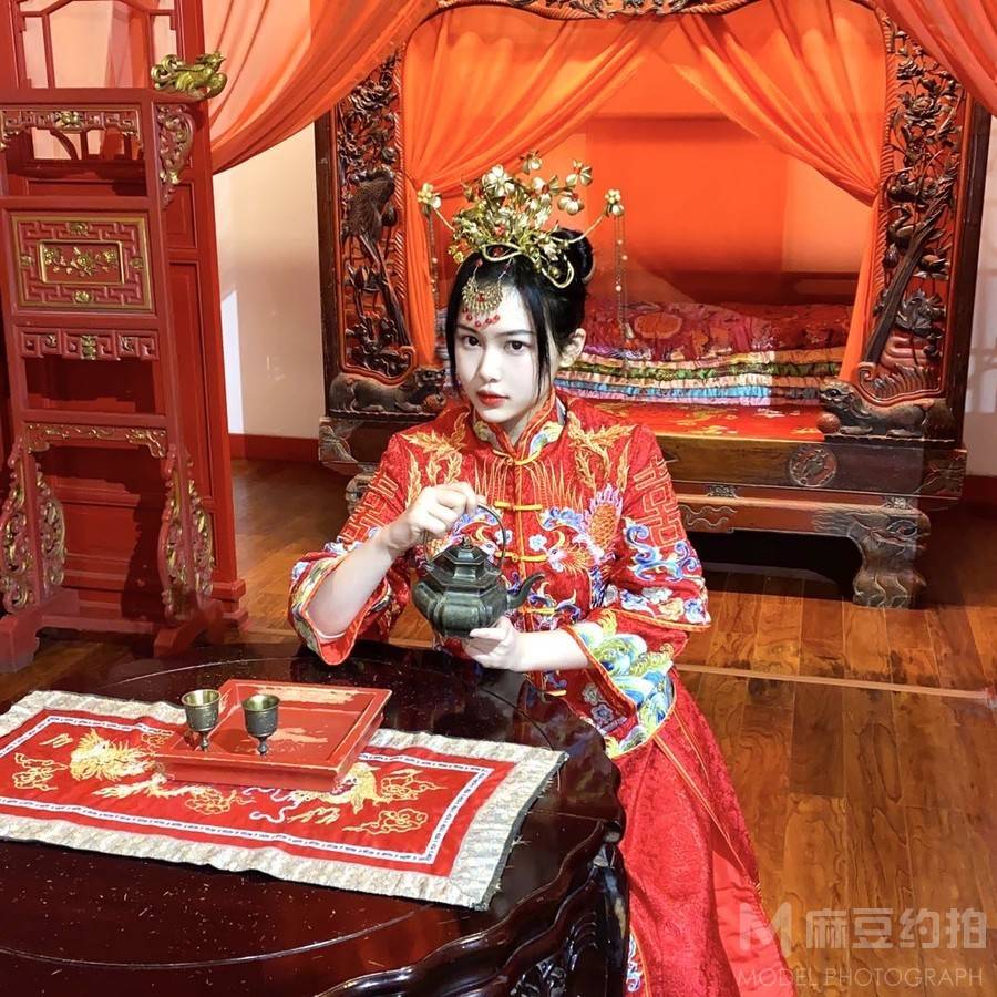 妆容模特