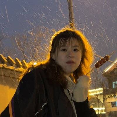 宝丽来模特