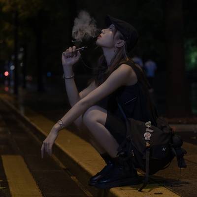 情绪模特