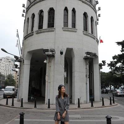 校园模特
