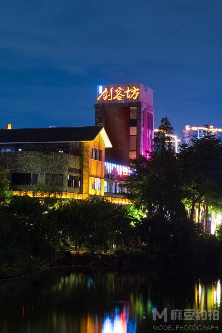 夜景模特