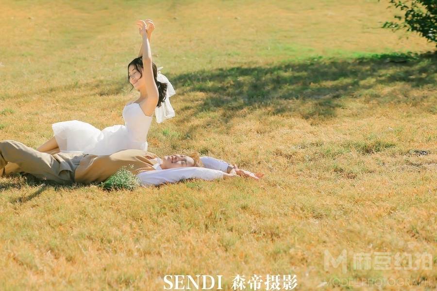 情侣模特