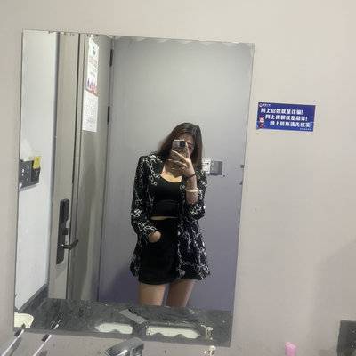 黑白模特