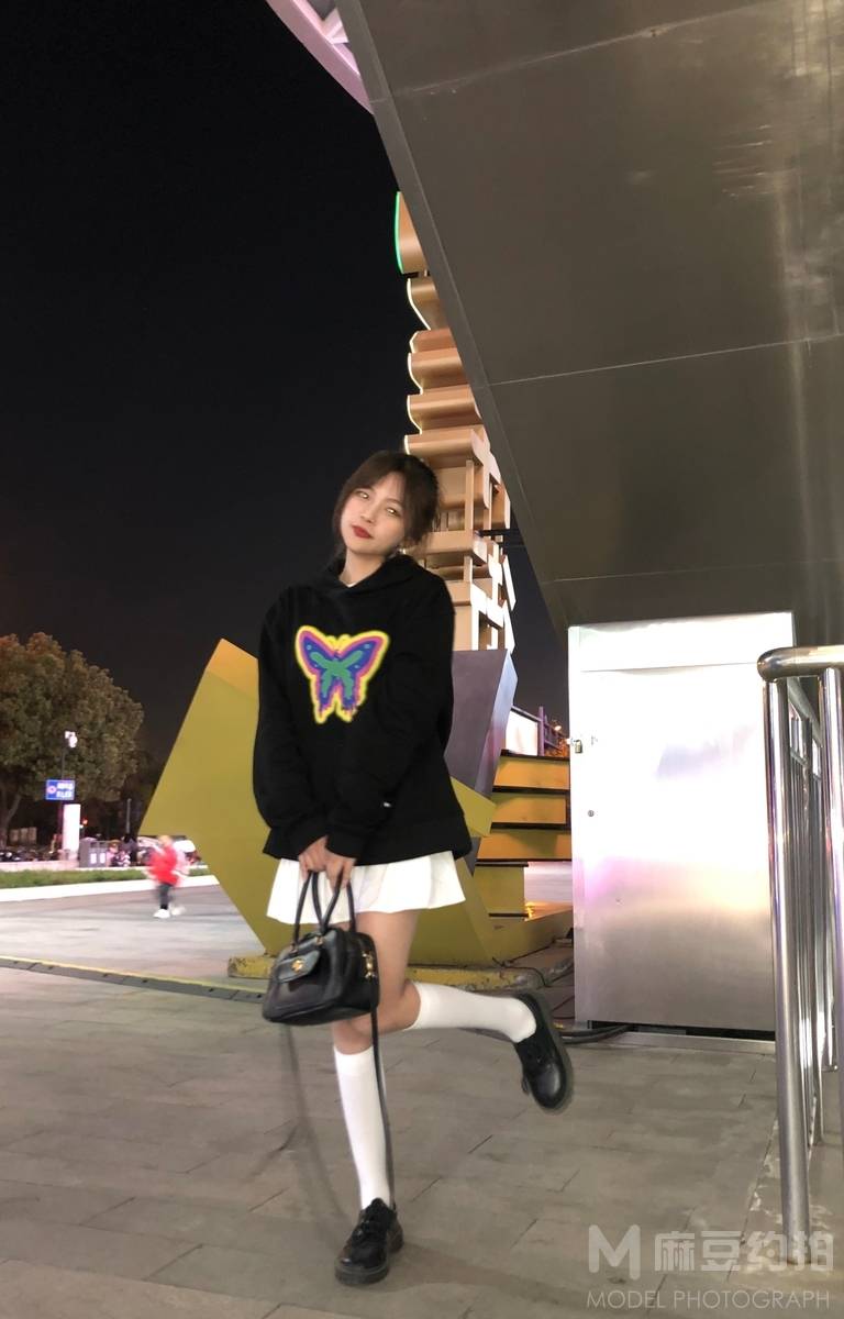 夜景模特
