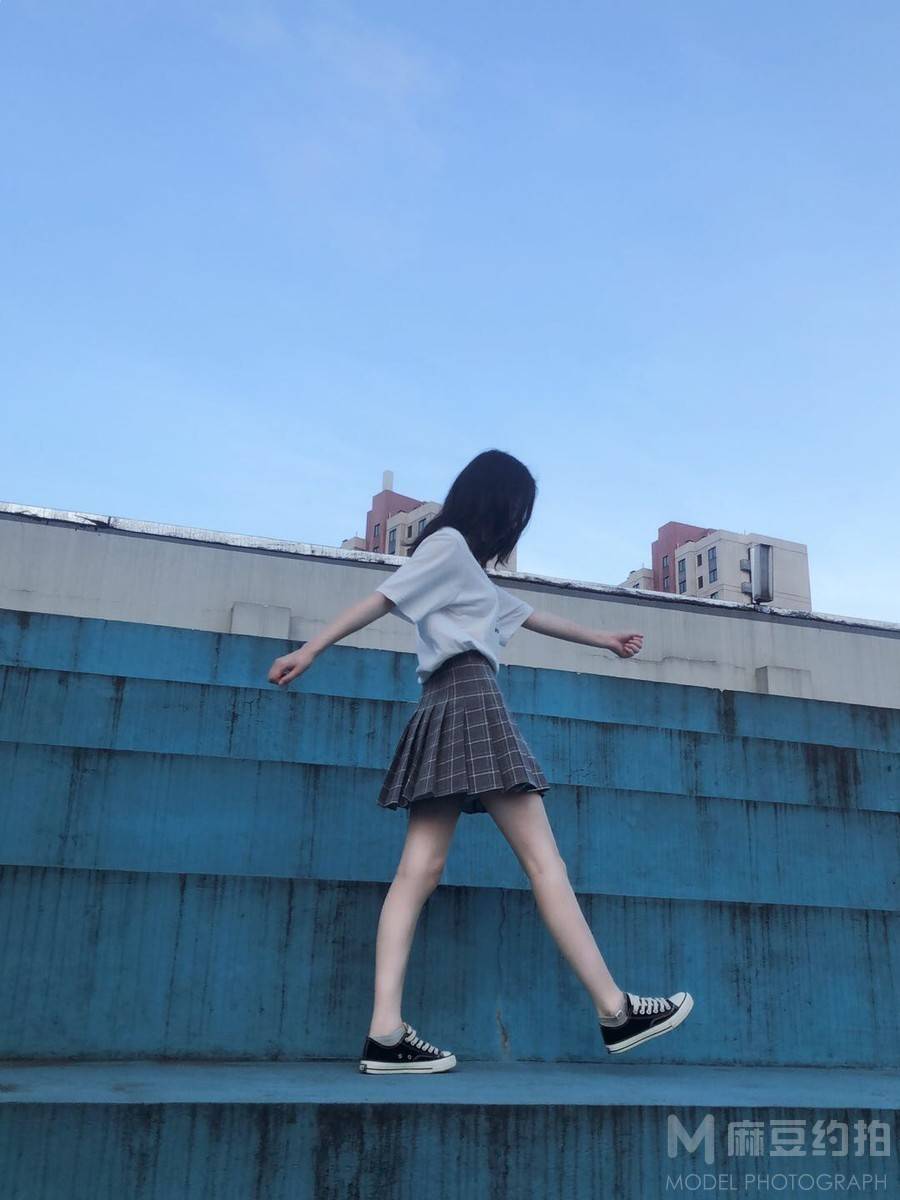 校园模特