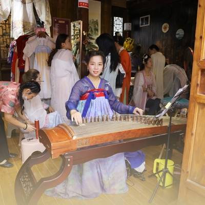汉服模特