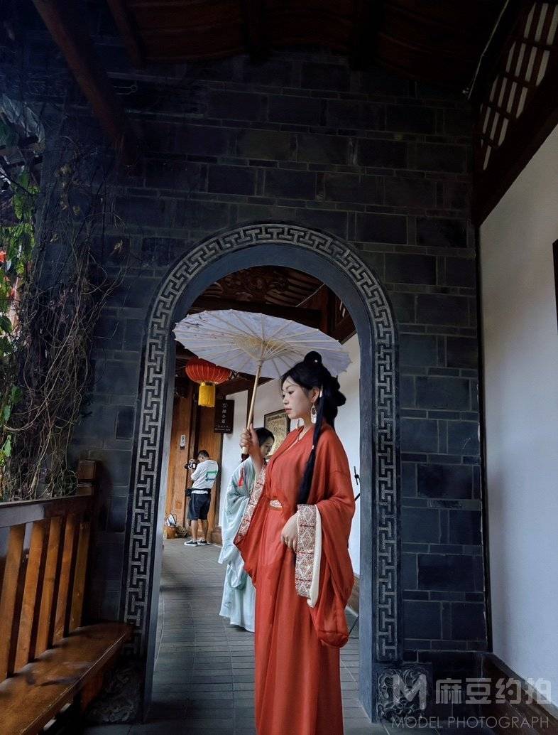 汉服模特
