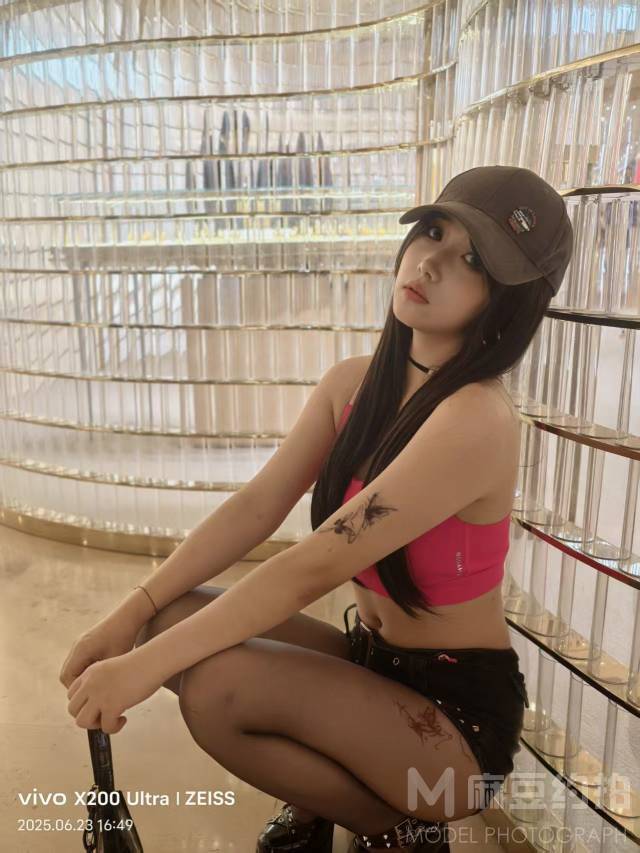 情绪模特