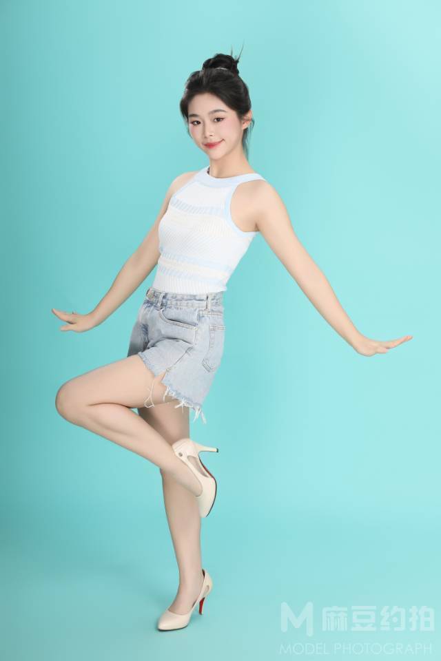 妆容模特