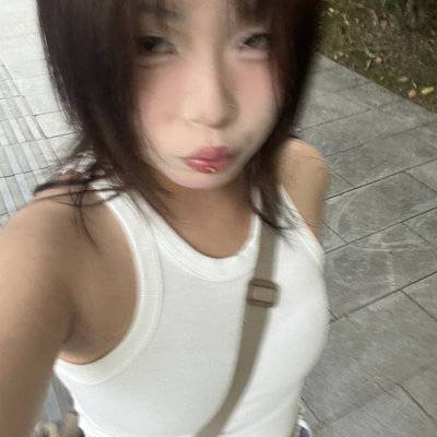 宝丽来模特