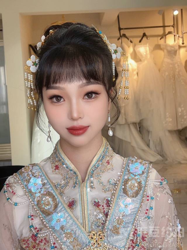 妆容模特