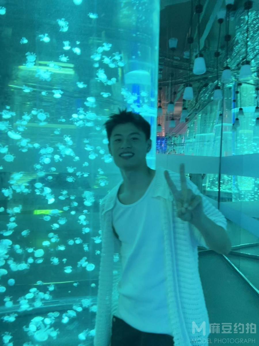 情侣模特