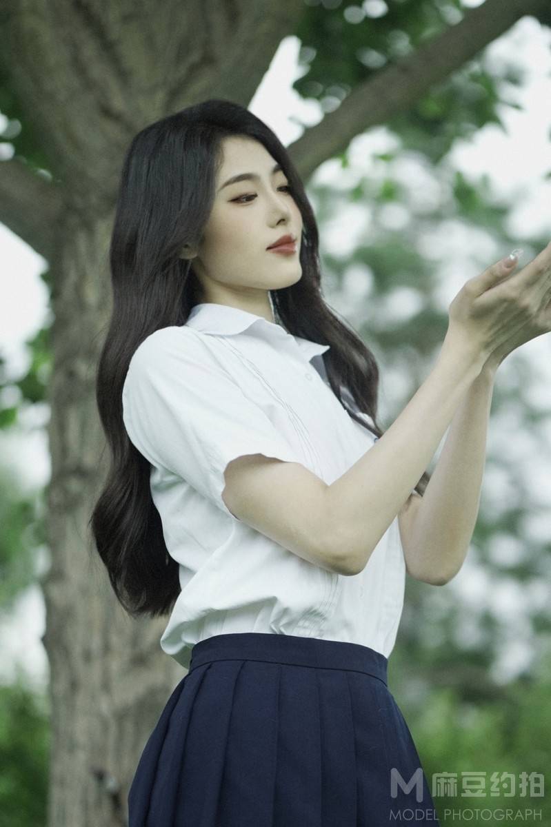 校园模特