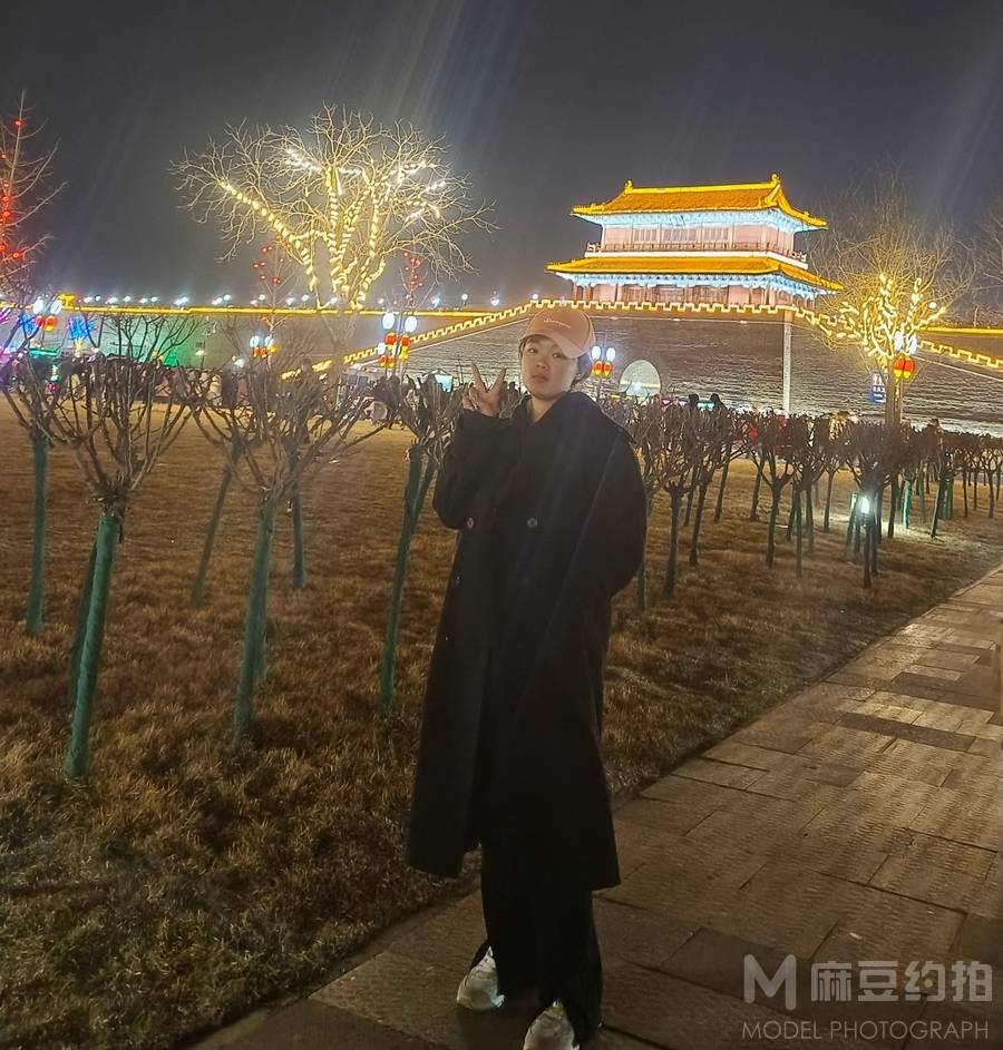 胶片模特