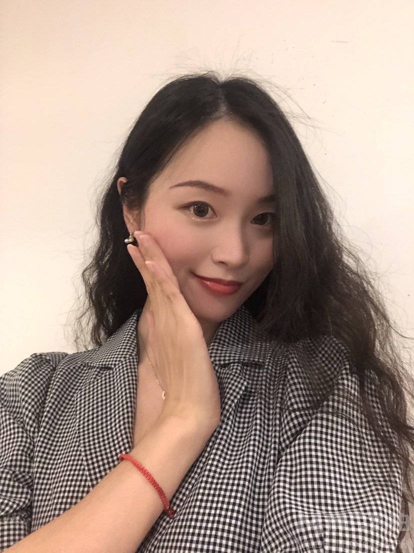 黑白模特
