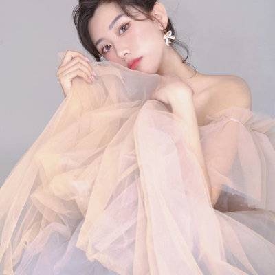 黑白模特