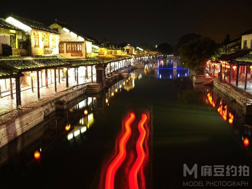 夜景模特