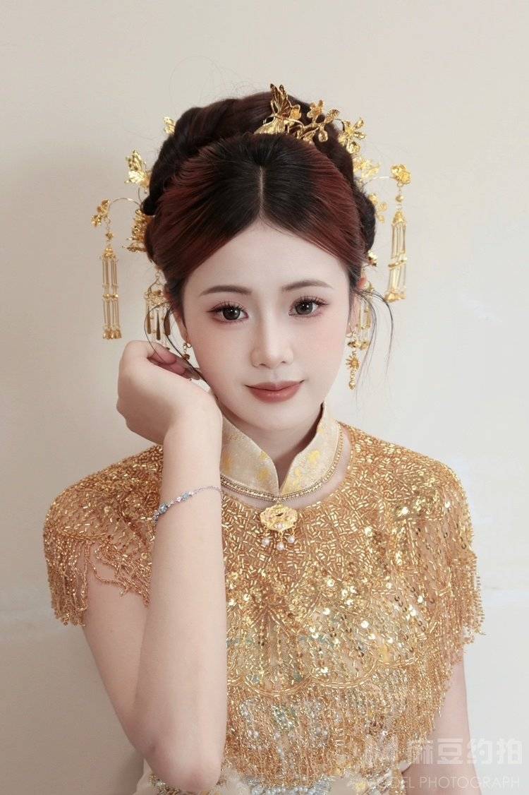 妆容模特