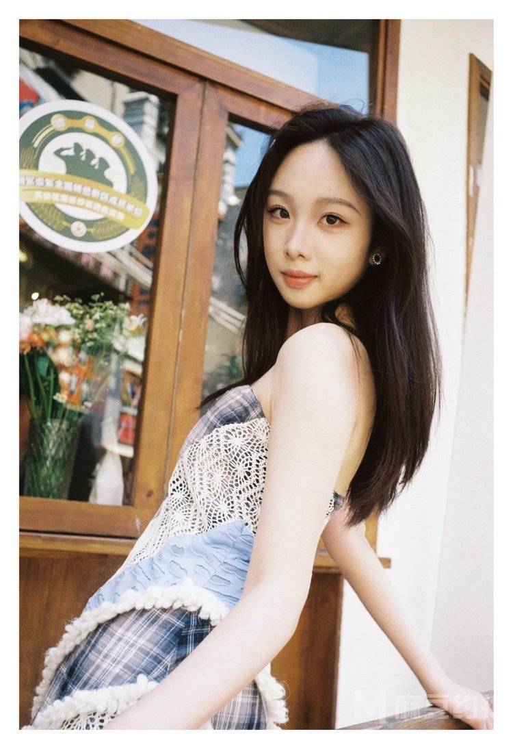 胶片模特