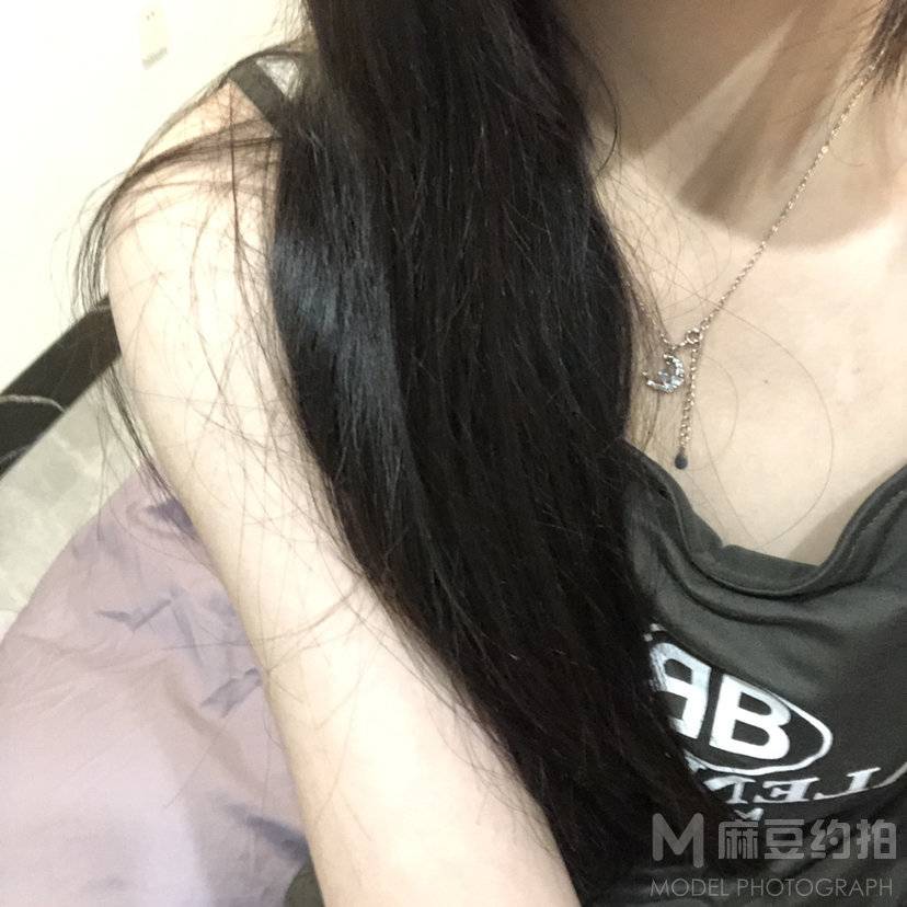 宝丽来模特