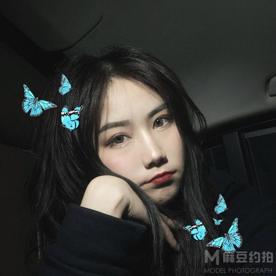 情绪模特