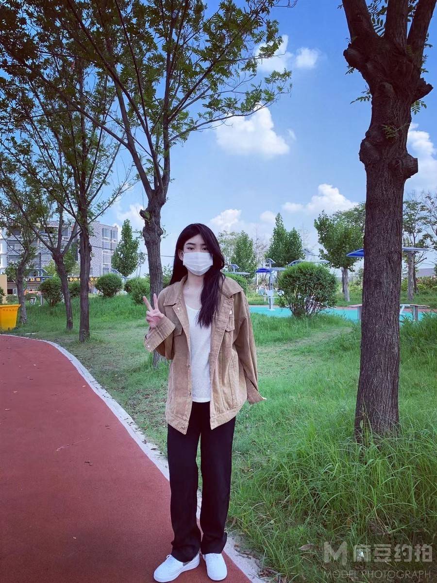 校园模特